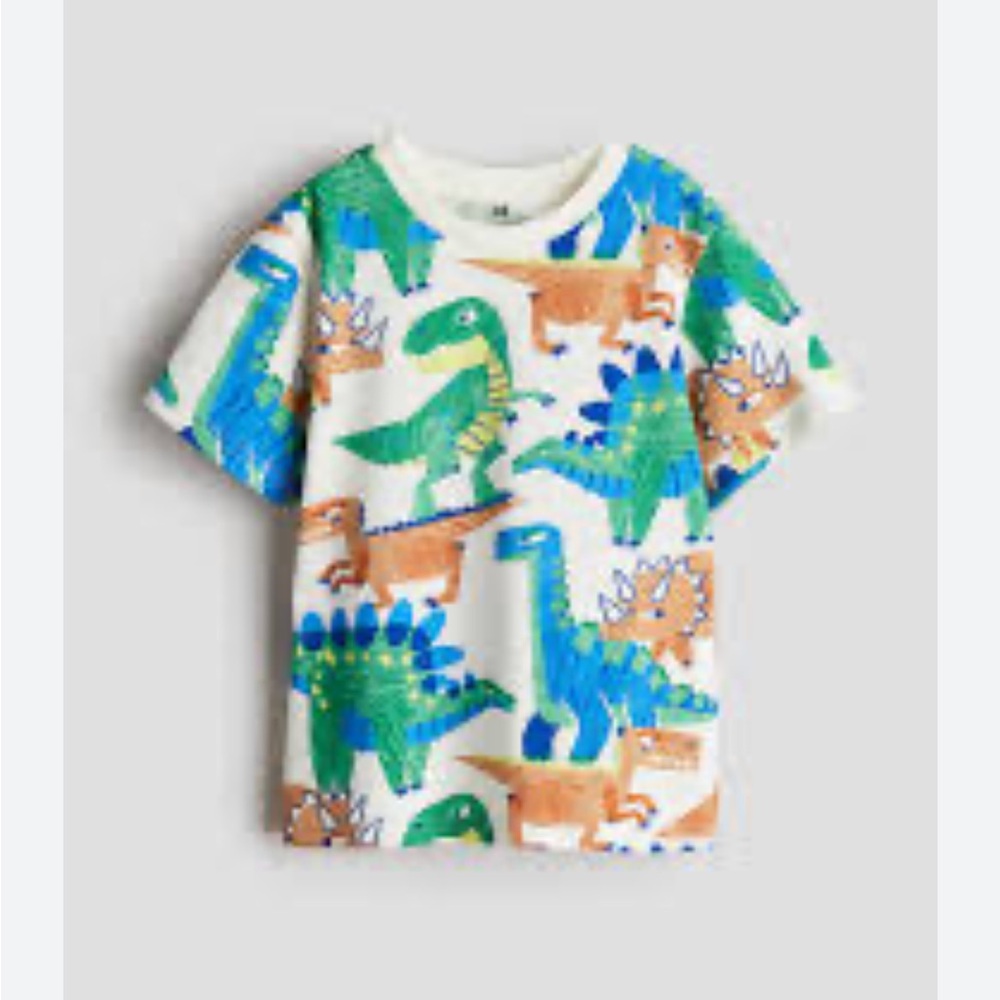 ☀️ 3/$15 H&M Dinosaur Printed Short Sleeve Tee Shirt Khaki
